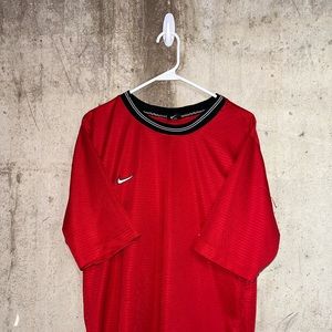 NIKE RED VINTAGE SHIRT